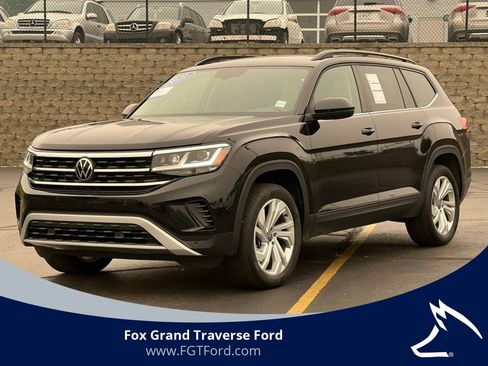 Used 2023 Volkswagen Atlas SE AWD/4WD image 1