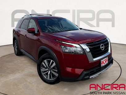 Used 2025 Nissan Pathfinder SL