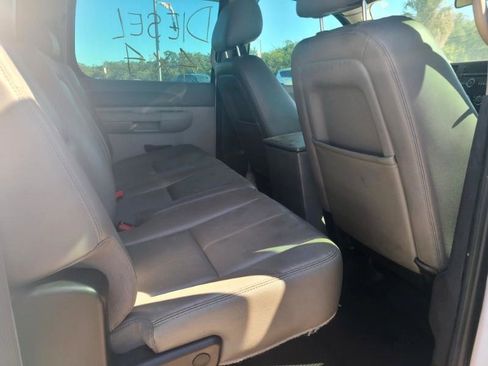 Used 2011 Chevrolet Silverado 2500 W/T AWD/4WD image 11