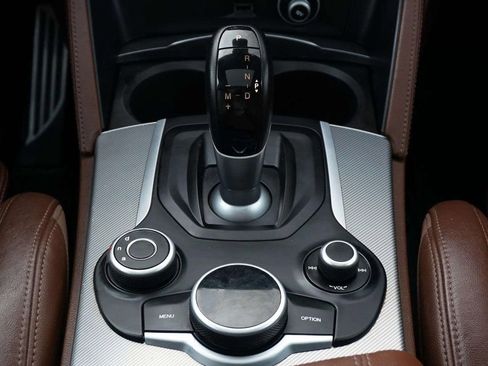 Used 2018 Alfa Romeo Stelvio Ti Sport image 20