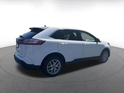 Used 2024 Ford Edge SEL image 15