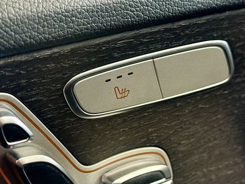 Used 2019 Mercedes-Benz C 300 4MATIC Sedan image 20