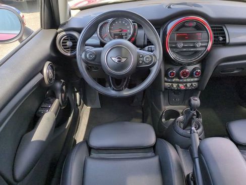 Used 2016 MINI Cooper 4-Door Hardtop FWD image 16