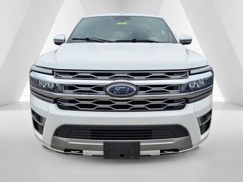 Used 2023 Ford Expedition Max Platinum AWD/4WD image 2