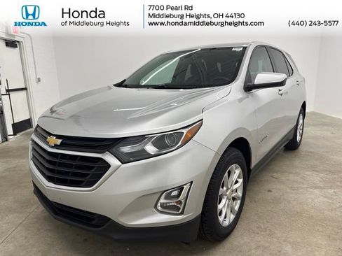 Used 2018 Chevrolet Equinox LT FWD image 1