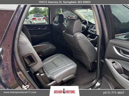 Used 2020 Buick Enclave Essence w/ Sound and Sites Package AWD/4WD image 19