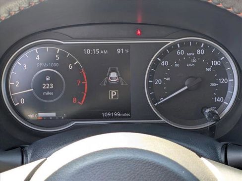 Used 2020 Nissan Kicks SR w/ SR Premium Package FWD image 12