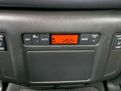 Used 2017 Nissan Armada Platinum w/ Captain Seat Package AWD/4WD image 33