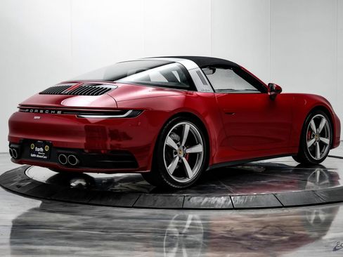 Used 2021 Porsche 911 Targa 4S Heritage Design image 19