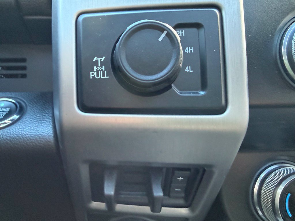 Used 2020 Ford F250 Platinum w/ Tremor Off-Road Package AWD/4WD image 37
