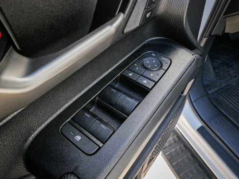 Used 2025 Toyota 4Runner Limited image 15