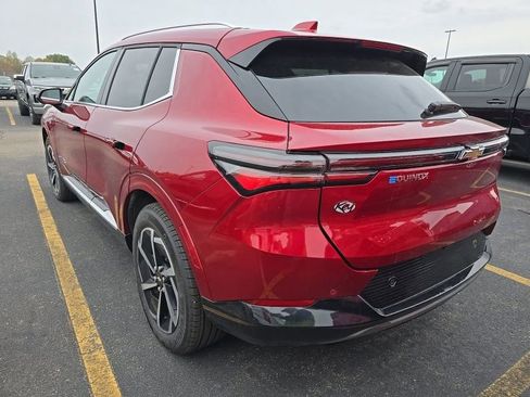 Used 2025 Chevrolet Equinox EV LT w/ LPO, All-Weather Mat Package FWD image 2