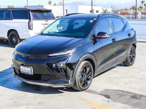 Used 2023 Chevrolet Bolt EUV Premier w/ Sun & Sound Package FWD image 4
