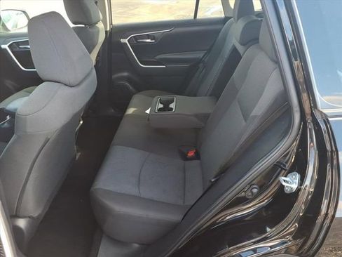 Used 2024 Toyota RAV4 XLE image 28