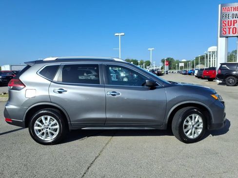 Used 2020 Nissan Rogue SV AWD/4WD image 2