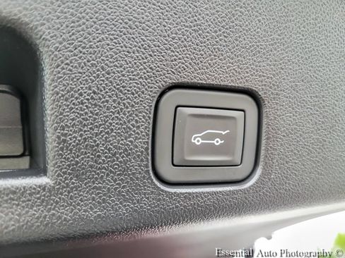 New 2026 GMC Acadia Elevation w/ Elevation Premium Package FWD image 19