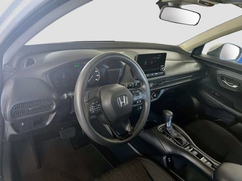 Used 2025 Honda HR-V LX image 27