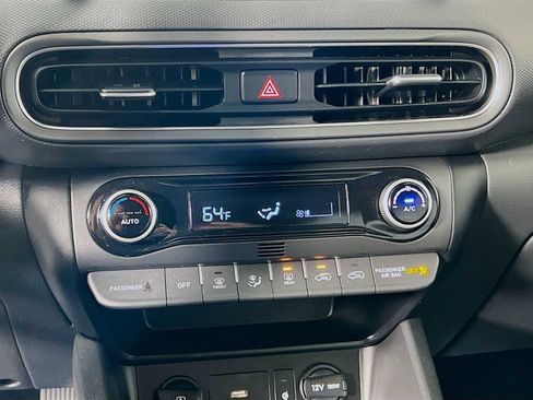 Used 2023 Hyundai Kona Limited image 16