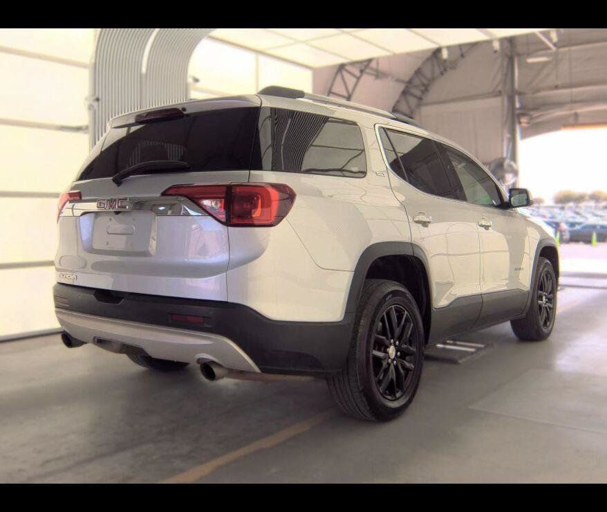 Used 2019 GMC Acadia SLT FWD image 9