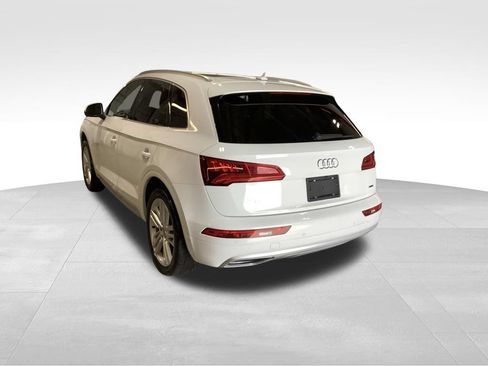 Used 2019 Audi Q5 2.0T Premium Plus w/ Premium Plus Package AWD/4WD image 3
