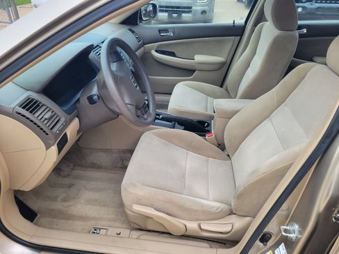 Used 2005 Honda Accord LX image 10