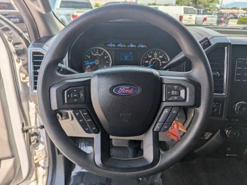 Used 2016 Ford F150 XLT AWD/4WD image 12