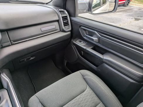 Used 2025 RAM 1500 Big Horn AWD/4WD image 17