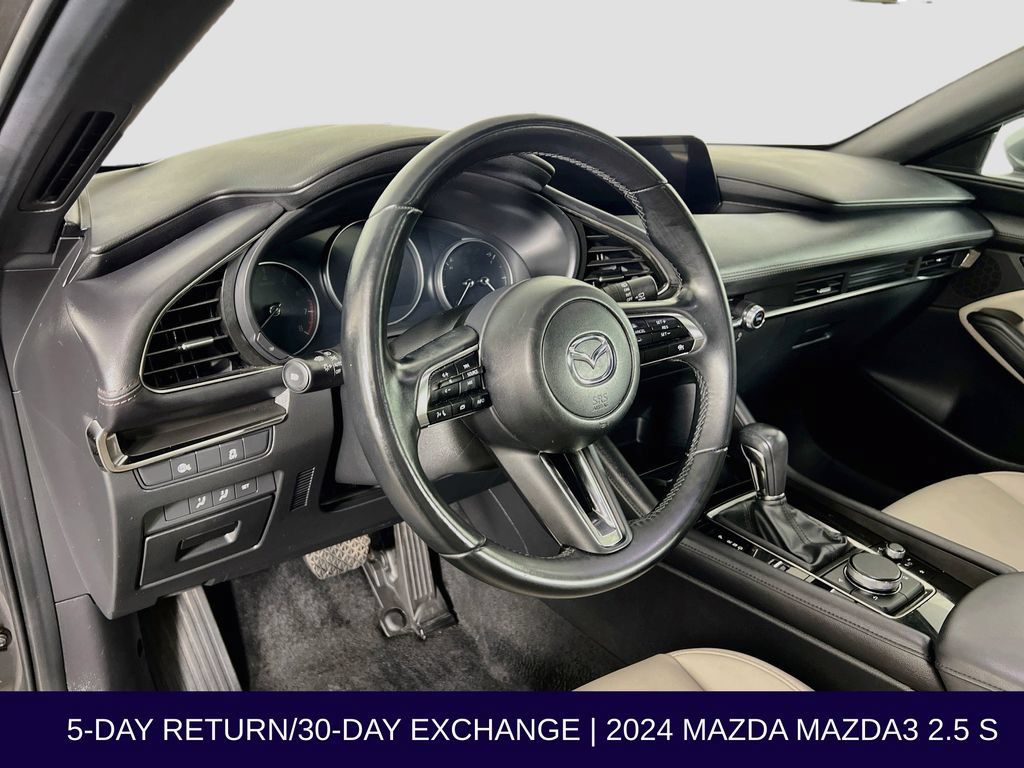 Used 2024 MAZDA MAZDA3 s FWD image 11
