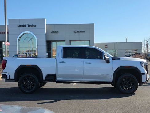 Used 2025 GMC Sierra 3500 Denali Ultimate image 5