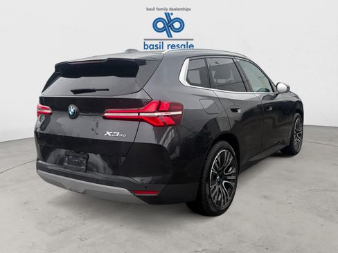Used 2025 BMW X3 xDrive30i AWD/4WD image 5