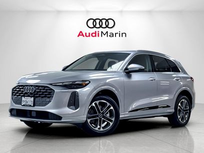 Used 2025 Audi Q5 Premium w/ Convenience Package