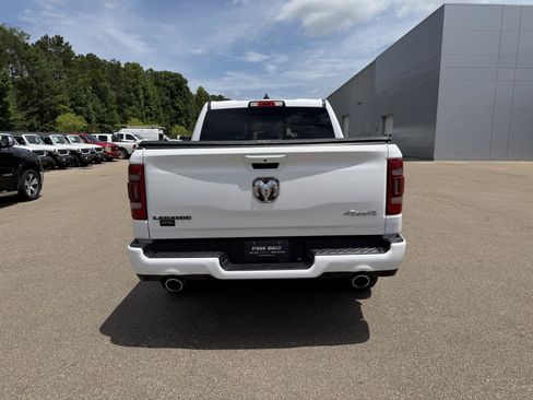 Used 2023 RAM 1500 Laramie AWD/4WD image 5
