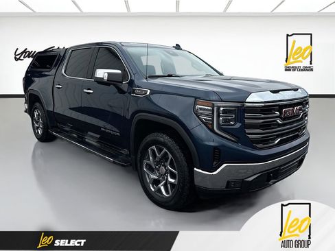 Used 2023 GMC Sierra 1500 SLT w/ SLT Premium Package image 3