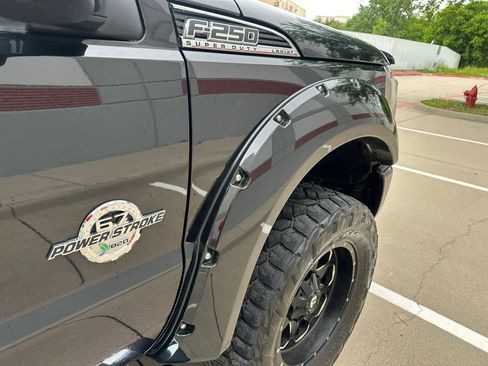 Used 2013 Ford F250 Platinum w/ FX4 Off Road Pkg AWD/4WD image 26
