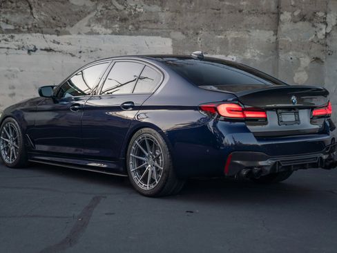 Used 2021 BMW M550i xDrive w/ Premium Package image 22