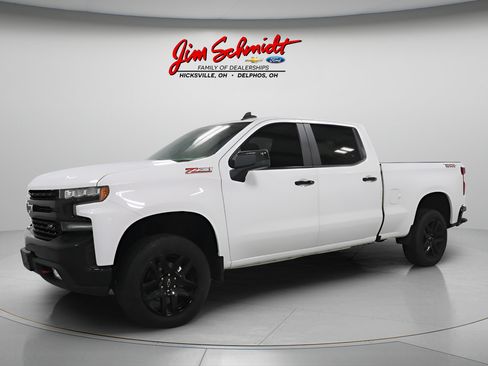 Used 2021 Chevrolet Silverado 1500 LT Trail Boss w/ Convenience Package II AWD/4WD image 3