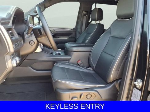 Used 2023 GMC Yukon SLT w/ SLT Luxury Package AWD/4WD image 20