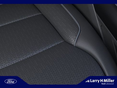 New 2025 Ford F150 Lariat w/ Equipment Group 502A High image 16