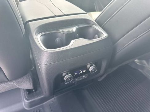 New 2026 Buick Enclave Avenir w/ Super Cruise Package FWD image 17