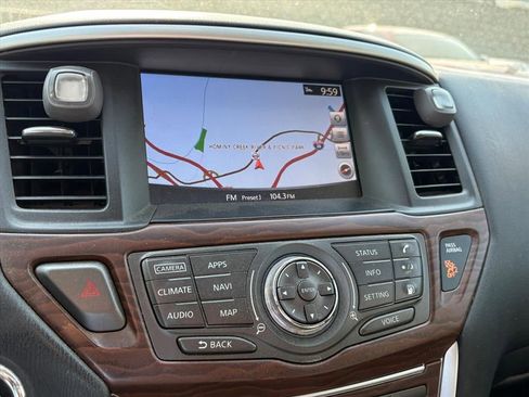 Used 2019 Nissan Pathfinder Platinum AWD/4WD image 7