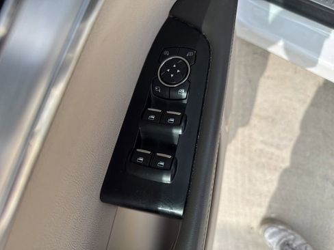 Used 2020 Lincoln Nautilus FWD w/ Equipment Group 101A image 13