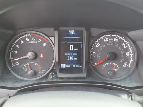 Used 2021 Toyota Tacoma SR RWD image 2