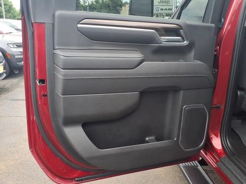 Used 2024 Chevrolet Silverado 2500 LT AWD/4WD image 17