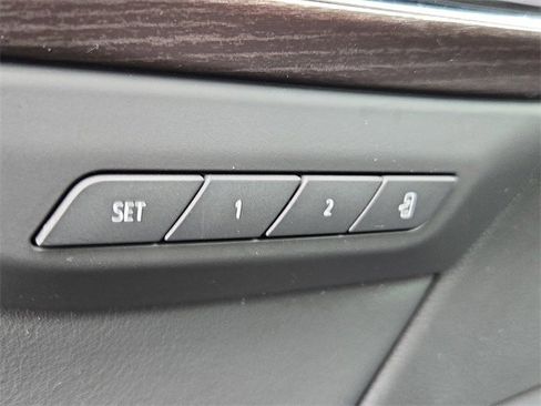 Used 2023 Buick Envision Avenir image 24