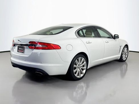 Used 2012 Jaguar XF image 5