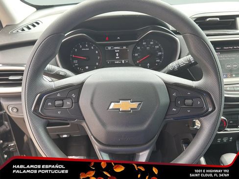Used 2023 Chevrolet TrailBlazer LS FWD image 17