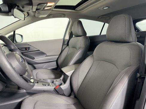 Used 2024 Subaru Crosstrek 2.0i Premium image 4