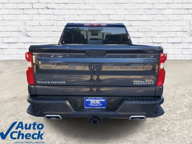 Certified 2024 Chevrolet Silverado 1500 High Country RWD image 3