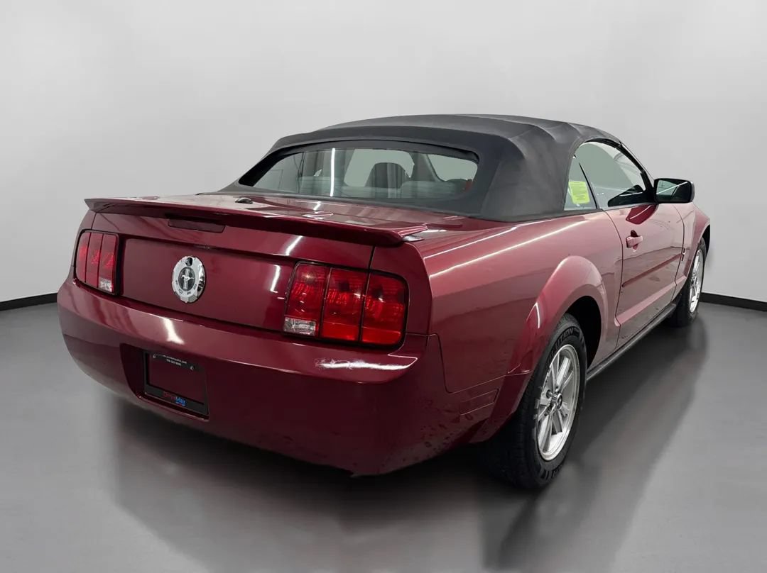 Used 2007 Ford Mustang Premium RWD image 10