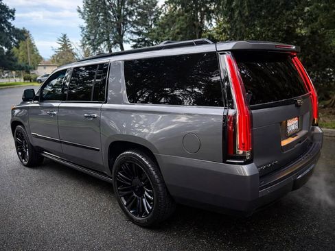 Used 2018 Cadillac Escalade ESV Platinum image 6